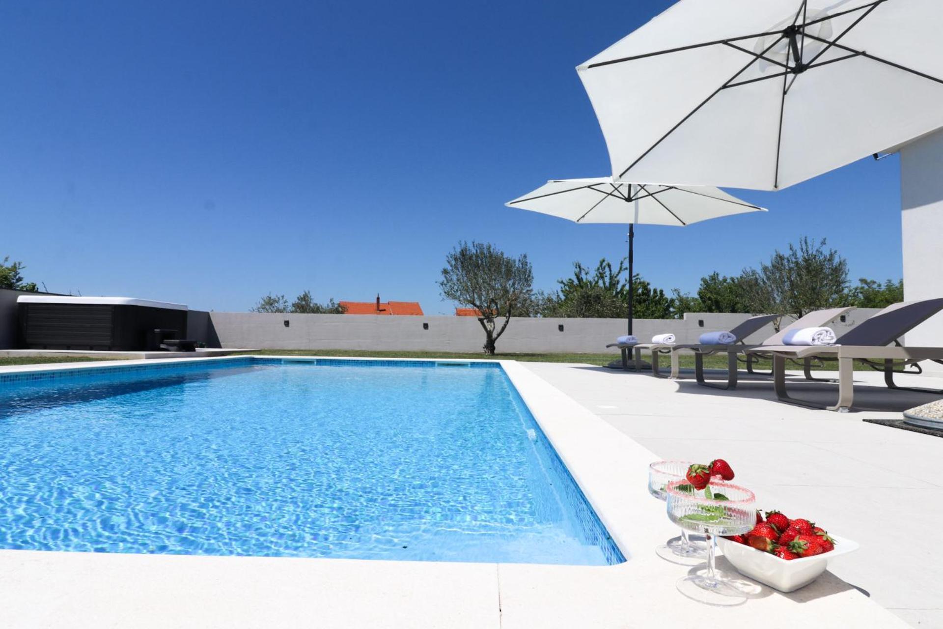Villa Gemini Zara Esterno foto